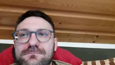 Snapshot of ben00189 chatting on 11-16-25, 01:17 ben00189 online show from 11-16-25, 01:17