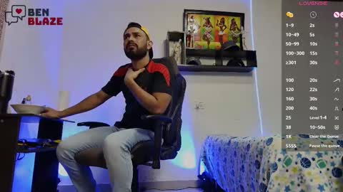 Snapshot of ben_blaze chatting on 12-21-24, 11:56 BEN online show from 12-21-24, 11:56