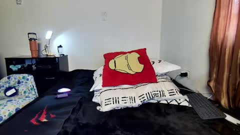 Snapshot of ben_blaze chatting on 02-15-25, 06:44 BEN online show from 02-15-25, 06:44