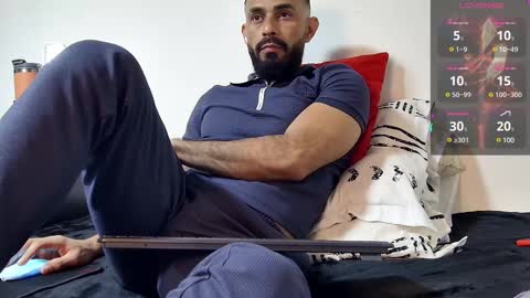 Snapshot of ben_blaze chatting on 02-16-25, 12:30 BEN online show from 02-16-25, 12:30