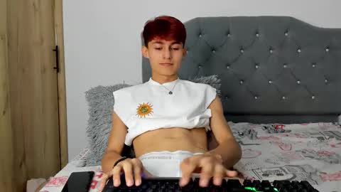 Snapshot of benavides_anthony chatting on 02-25-25, 11:44 Anthony online show from 02-25-25, 11:44