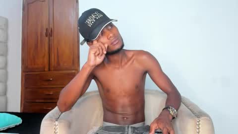    online show from 10-24-25, 08:27