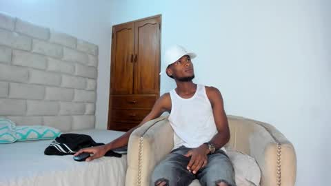    online show from 10-26-25, 08:15