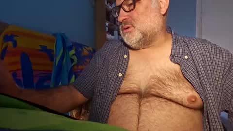 Bendavewill online show from 12-18-24, 01:15