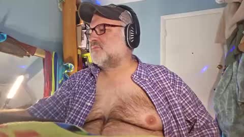 Bendavewill online show from 12-21-24, 05:47