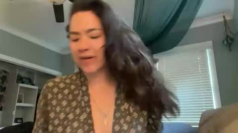 Snapshot of bendlikebecks chatting on 03-25-26, 12:55 bendlikebecks online show from 03-25-26, 12:55