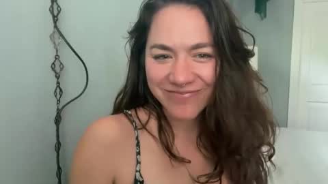 Snapshot of bendlikebecks chatting on 04-03-26, 02:04 bendlikebecks online show from 04-03-26, 02:04