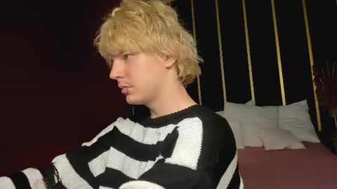 Benjamin online show from 08-04-26, 03:25