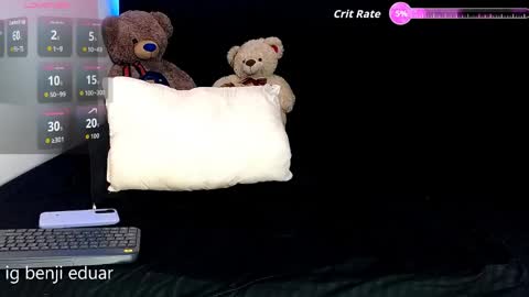 Snapshot of benji_hoter chatting on 05-02-26, 10:15 Benji Hoter online show from 05-02-26, 10:15