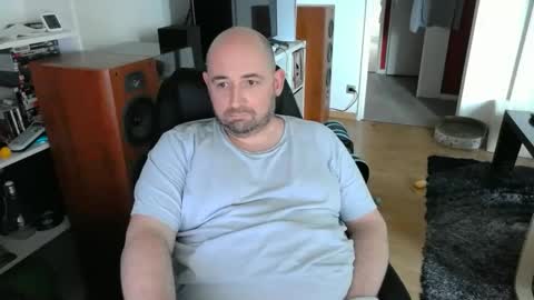 Snapshot of bennn54 chatting on 04-13-26, 03:17 Ben online show from 04-13-26, 03:17