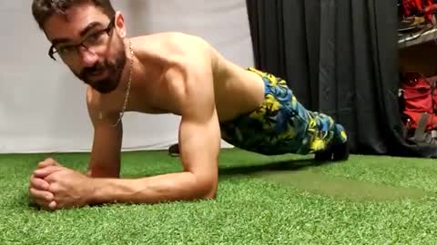 benny_boy95 online show from 10-06-25, 02:36