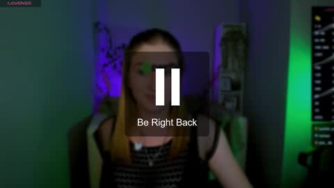 Snapshot of benny_duglas chatting on 09-17-25, 12:23 Benny online show from 09-17-25, 12:23