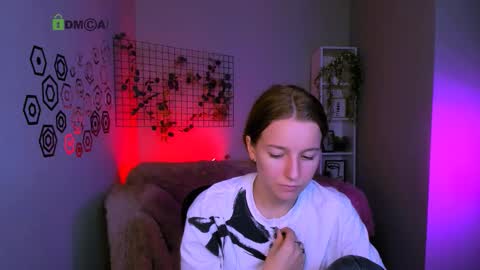 Snapshot of benny_duglas chatting on 10-14-25, 12:17 Benny online show from 10-14-25, 12:17