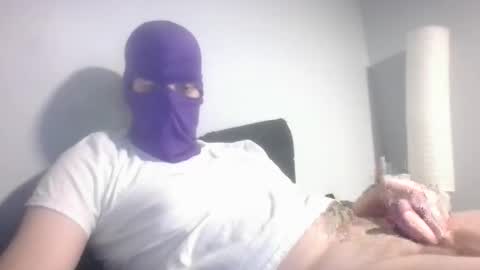 Snapshot of bennybueno chatting on 03-11-26, 03:23 bennybueno online show from 03-11-26, 03:23