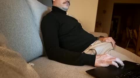 benoitgmx12 online show from 11-15-25, 08:27