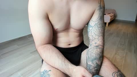 Snapshot of benthebodybuilder chatting on 03-05-26, 07:32 Ben Braxton online show from 03-05-26, 07:32