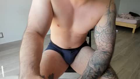 Snapshot of benthebodybuilder chatting on 03-21-26, 06:33 Ben Braxton online show from 03-21-26, 06:33