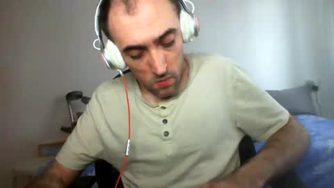 bentish online show from 10-20-25, 06:14