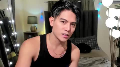 Snapshot of bentlyfuck chatting on 11-30-25, 10:41 bentlyfuck online show from 11-30-25, 10:41