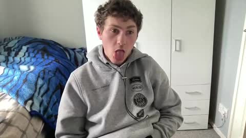 Snapshot of benwardle123 chatting on 02-26-25, 02:46 READ MY BIO --- --- READ MY BIO online show from 02-26-25, 02:46