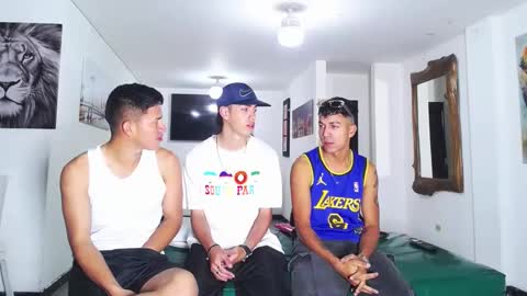 benz boys online show from 09-12-25, 12:27