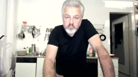 Martin online show from 11-17-25, 10:15