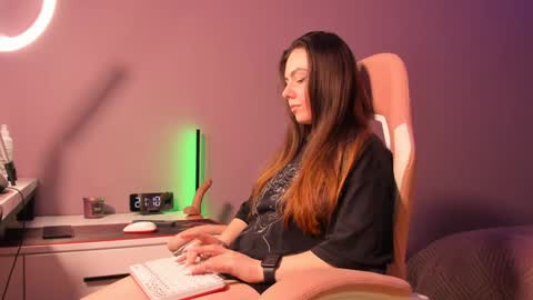 Snapshot of beriesniks chatting on 01-07-25, 02:08 BeriesNiks online show from 01-07-25, 02:08