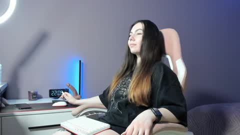 Snapshot of beriesniks chatting on 01-15-25, 03:07 BeriesNiks online show from 01-15-25, 03:07