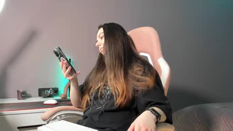 Snapshot of beriesniks chatting on 03-09-25, 06:43 BeriesNiks online show from 03-09-25, 06:43