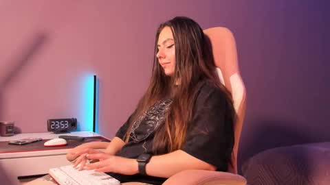 BeriesNiks online show from 09-22-25, 04:53