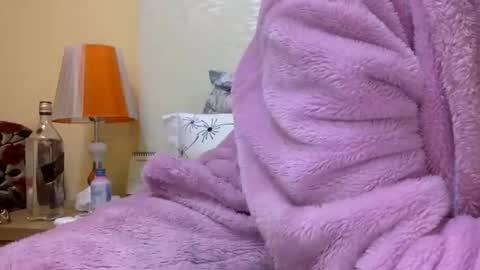 tixxie  online show from 01-08-25, 05:15