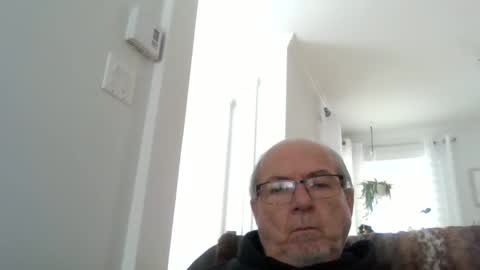 bernard1102 online show from 03-11-25, 03:02