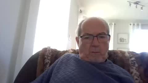 bernard1102 online show from 10-13-25, 01:44