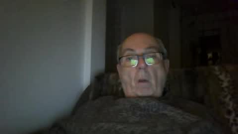 bernard1102 online show from 11-16-25, 01:22