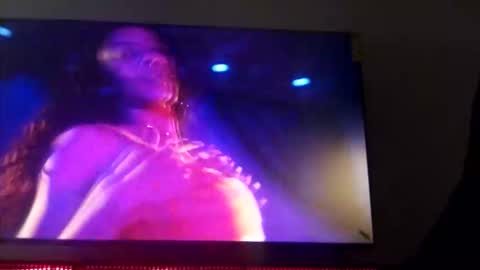 bernard1366192 online show from 02-08-26, 12:36