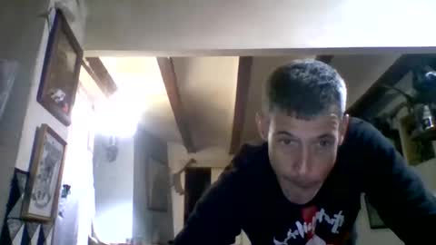 Snapshot of bernichaos77 chatting on 12-22-25, 12:40 bernichaos77 online show from 12-22-25, 12:40