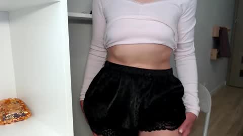 berry2024 online show from 04-29-26, 06:06