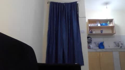 Trizar online show from 10-21-25, 05:08