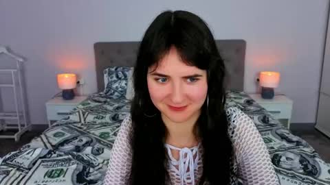 Violette online show from 05-08-26, 10:04
