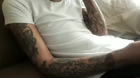 ToxicPipe757 online show from 02-03-25, 07:52