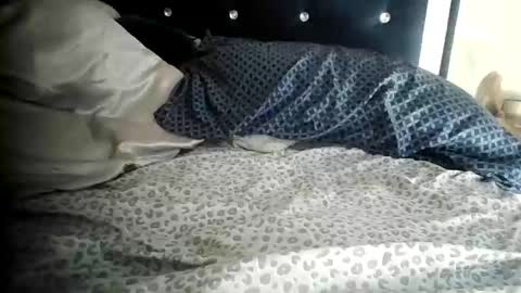 ToxicPipe757 online show from 10-14-25, 04:19