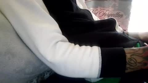 ToxicPipe757 online show from 12-14-25, 03:39