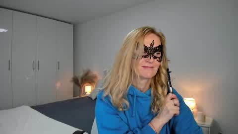 Snapshot of best__angelica chatting on 12-03-24, 02:38 best__angelica online show from 12-03-24, 02:38