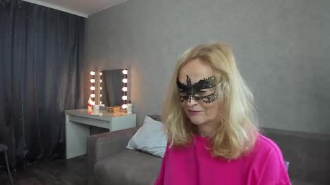 Snapshot of best__angelica chatting on 01-18-25, 11:00 best__angelica online show from 01-18-25, 11:00