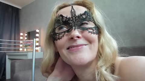 Snapshot of best__angelica chatting on 02-06-25, 05:30 best__angelica online show from 02-06-25, 05:30