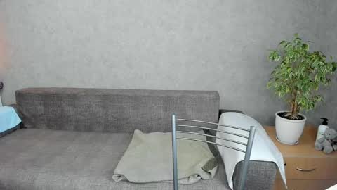 Snapshot of best__angelica chatting on 02-15-25, 12:43 best__angelica online show from 02-15-25, 12:43