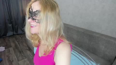 Snapshot of best__angelica chatting on 02-16-25, 05:15 best__angelica online show from 02-16-25, 05:15