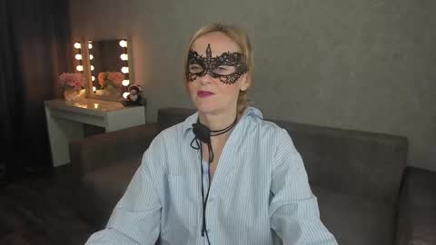 Snapshot of best__angelica chatting on 02-21-25, 05:20 best__angelica online show from 02-21-25, 05:20