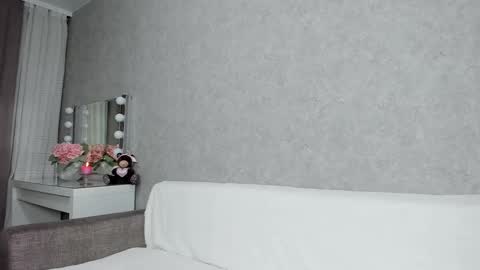 Snapshot of best__angelica chatting on 02-24-25, 04:15 best__angelica online show from 02-24-25, 04:15