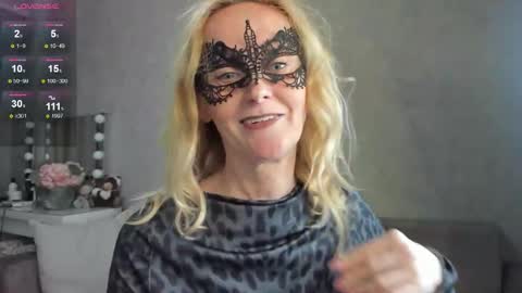 Snapshot of best__angelica chatting on 09-21-25, 04:08 best__angelica online show from 09-21-25, 04:08